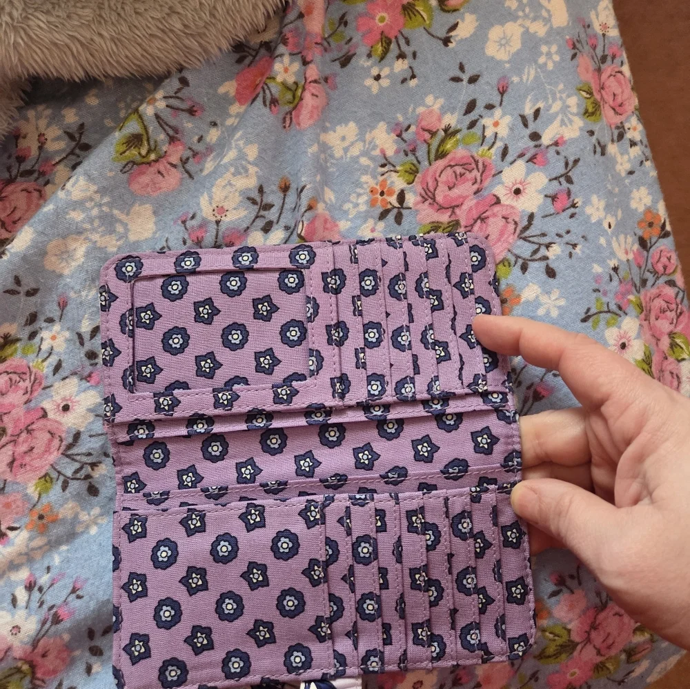 Vera Bradley wallet - Picture 2 of 3